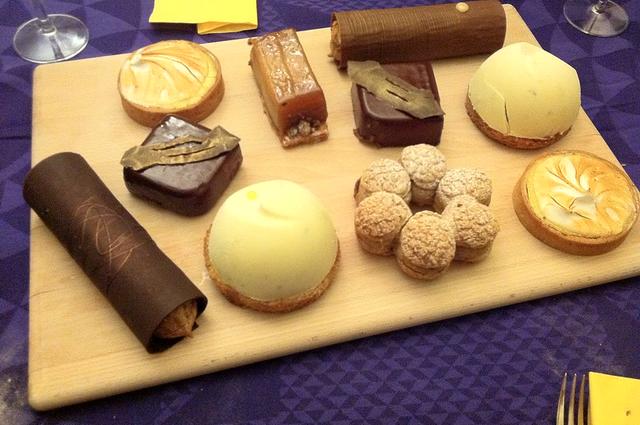 Сладости в Pâtisserie des Rêves